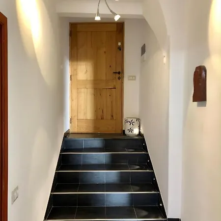 Apartment Casa Fusco 4 *